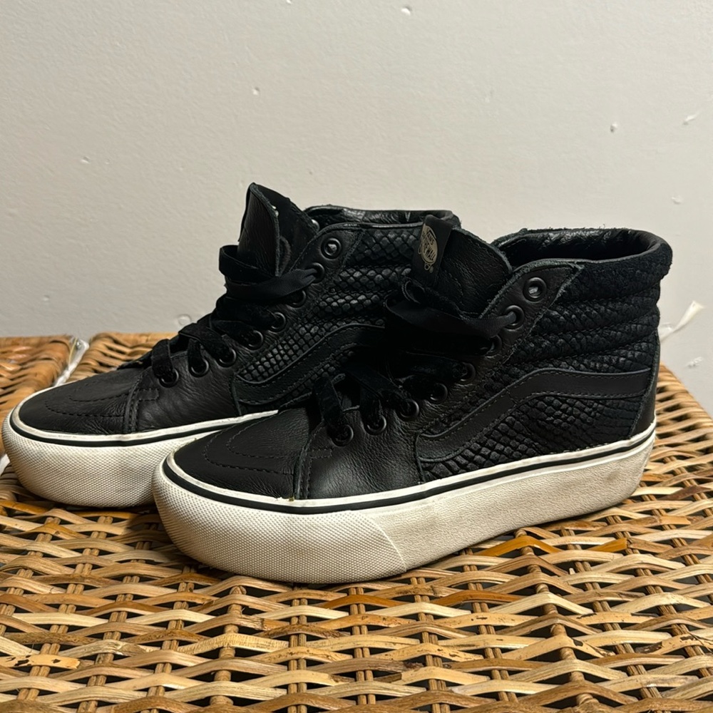 Vans Hightop Sneakers